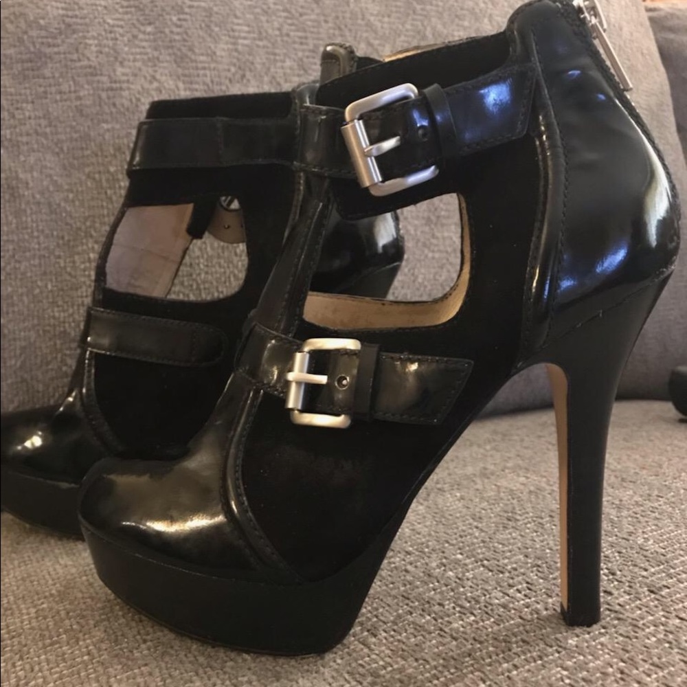 Michael kors booties